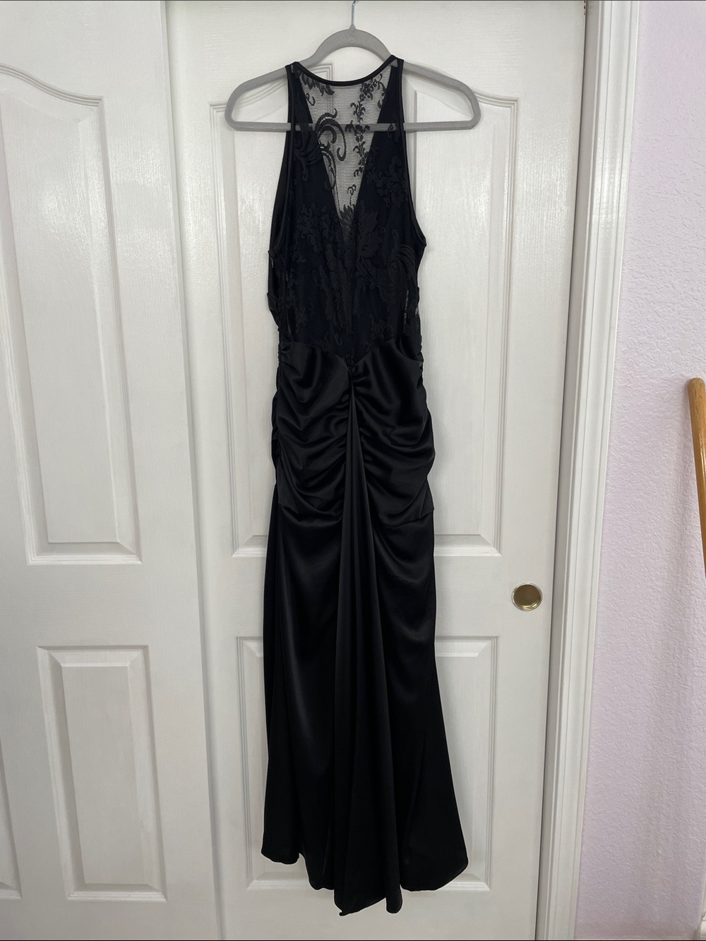 Jessica McClintock Black Lace Halter Evening Dress